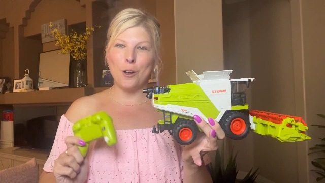 Amazon.com: KNACKTOYZ RC Farm Tractor Toy for Kids, 2.4G Remote